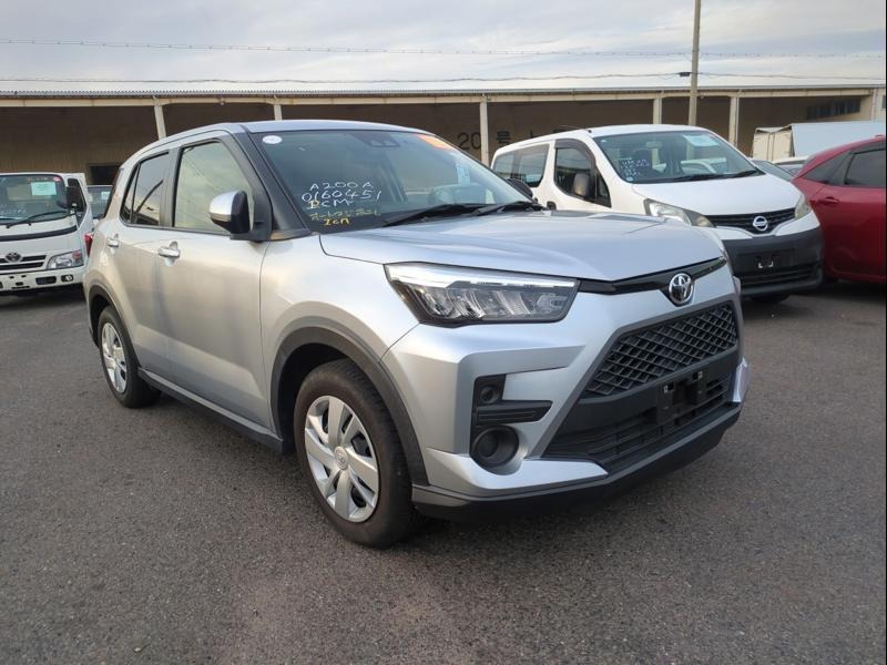 Toyota raize xs