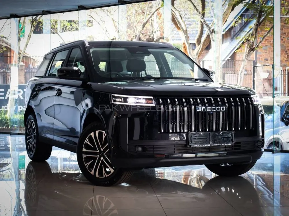 OMODA JAECOO J5 premium 2026 for sale in Karachi — Eastern Cars