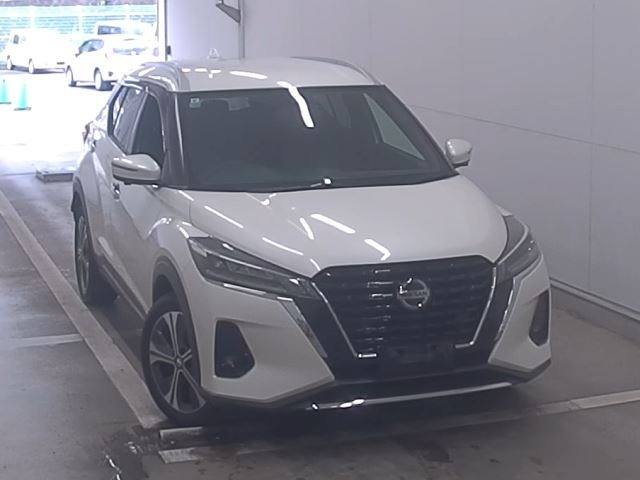 Nissan kicks 2021 for sale in Karachi — Eastern Cars