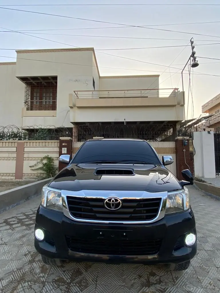 Toyota vigo thai 3.0 2011 for sale in Karachi — Eastern Cars