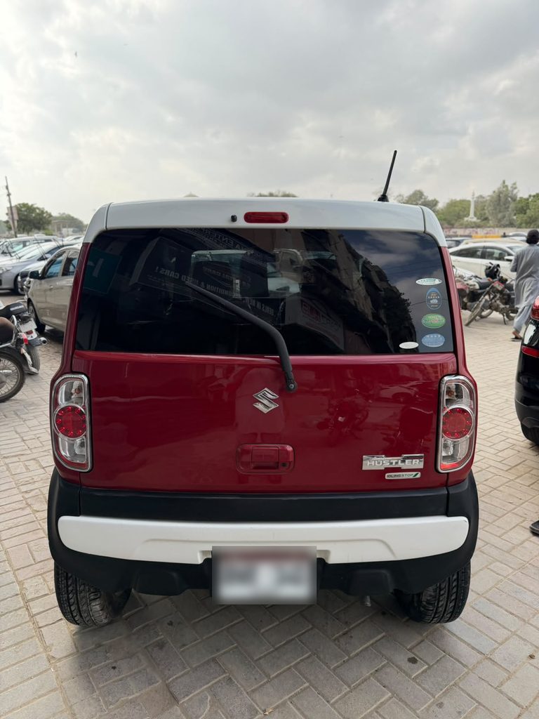 Vehicle image 6
