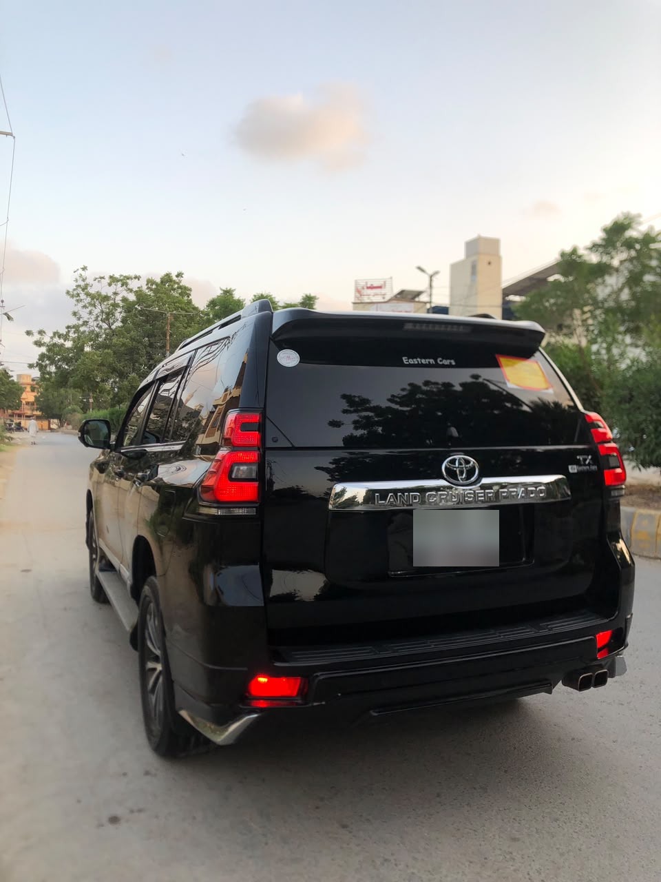 Vehicle image 6